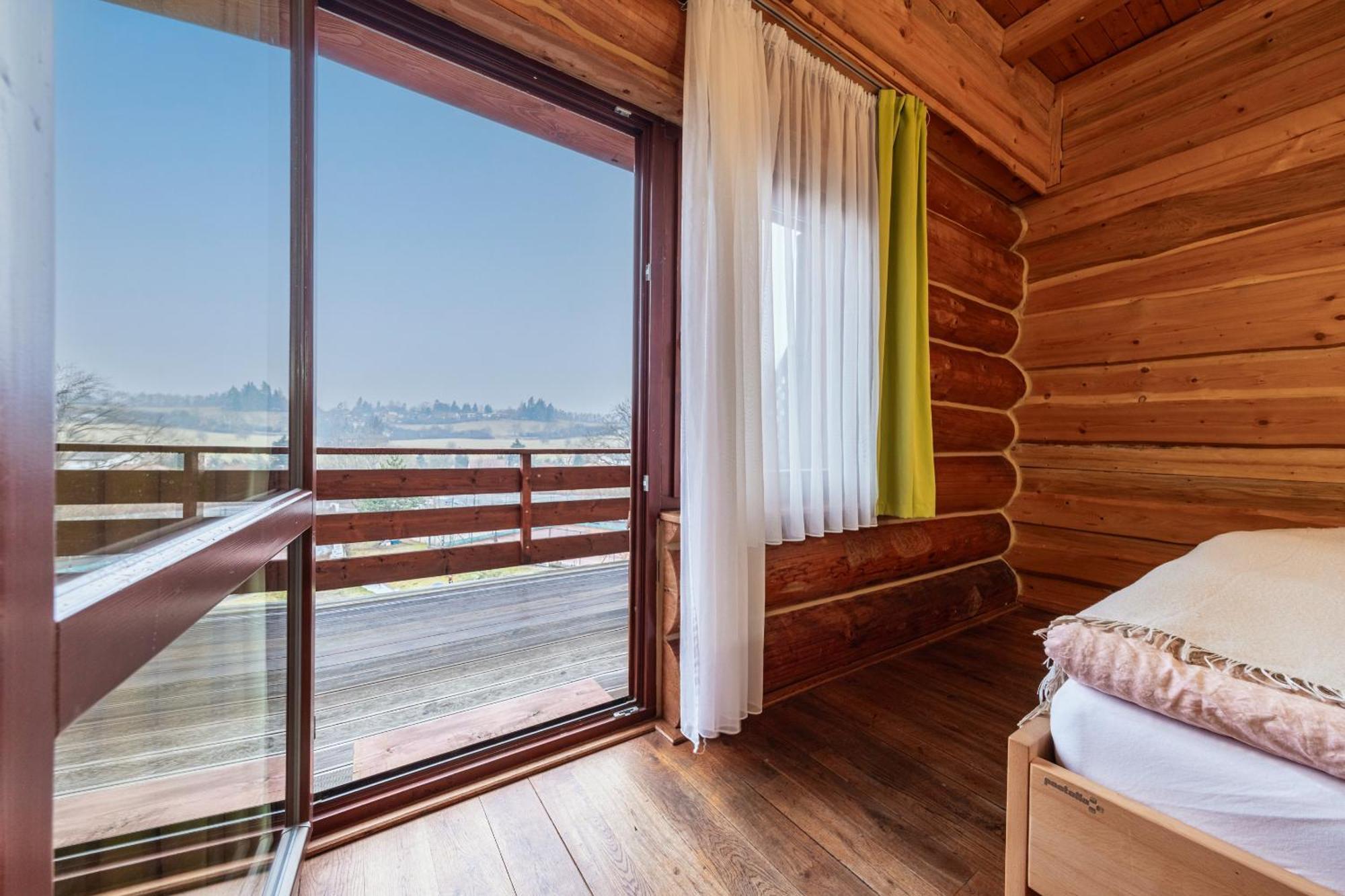 Sport-Hotel Sibenicni Vrch Mnichovice 外观 照片