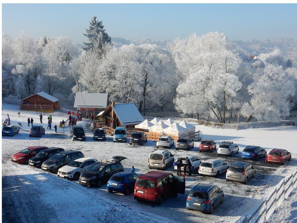 Sport-Hotel Sibenicni Vrch Mnichovice 外观 照片