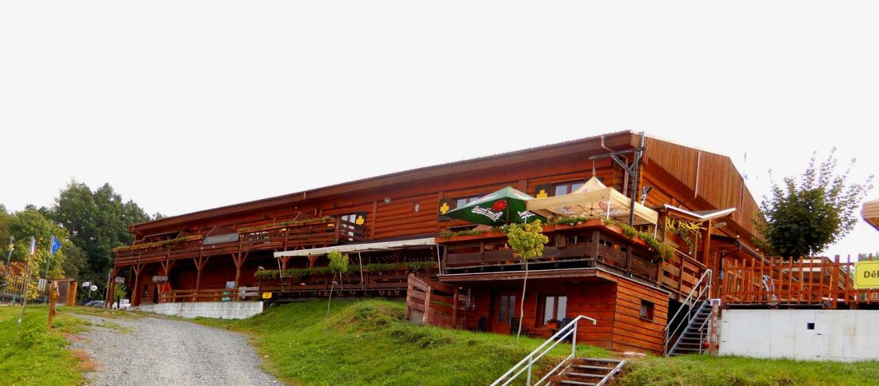 Sport-Hotel Sibenicni Vrch Mnichovice 外观 照片